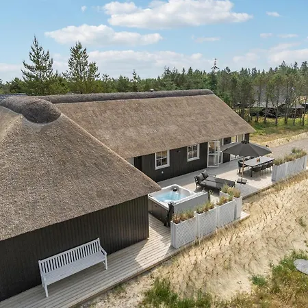 Beautiful In With Sauna Holiday home