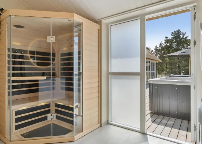 Dom wakacyjny Stunning In With Sauna Blåvand